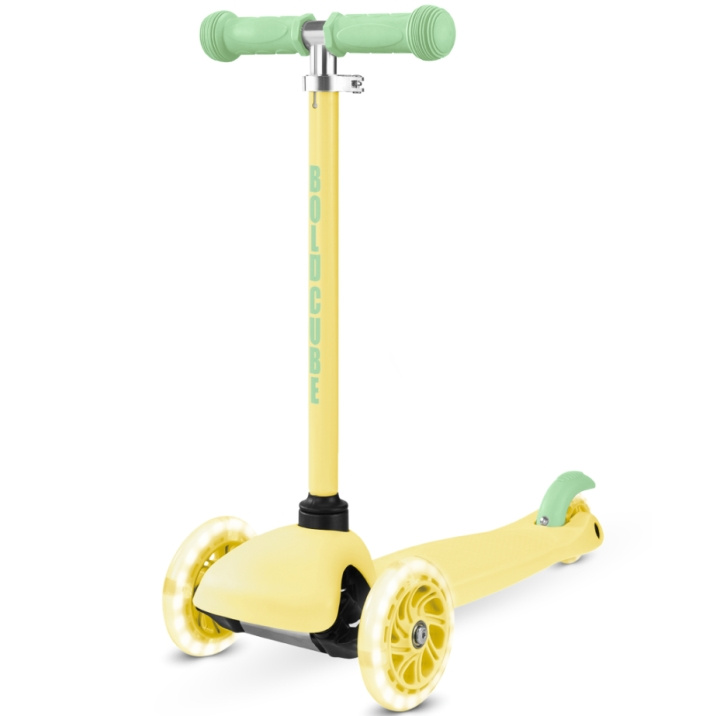 Bold Cube Kinderstep - Tenny driewielstep Lemon (SKY005) in de groep SPEELGOED, KINDER- & BABYPRODUCTEN / Buitenspeelgoed / Fietsen & Steppen bij TP E-commerce Nordic AB (D37274)