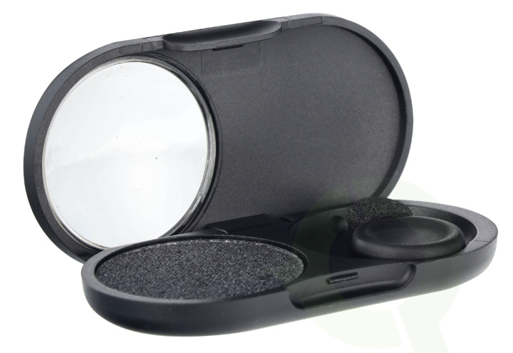 Pupa Milano Pupa Vamp! Metallic Eyeshadow 1.5 g #301 Frozen Black in de groep BEAUTY & HEALTH / Makeup / Ogen & Wenkbrauwen / Oogschaduw bij TP E-commerce Nordic AB (D37720)