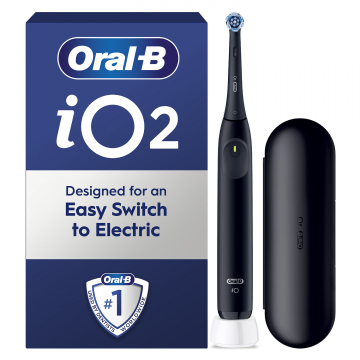 Oral B Eltandborste iO2 Black Limited Edition med resefodral in de groep BEAUTY & HEALTH / Mondverzorging / Elektrische tandenborstels bij TP E-commerce Nordic AB (D40691)
