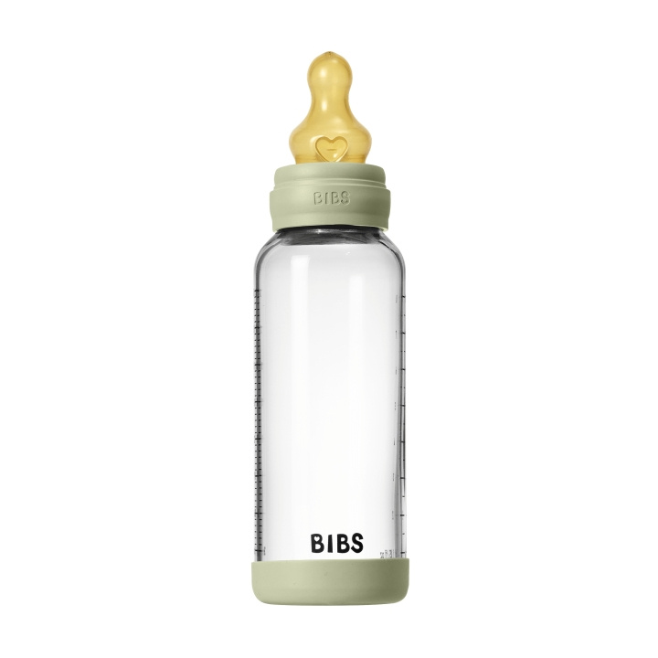 BIBS Glazen babyfles, rond, met latex-tepel en gemiddelde doorstroming - Salie - 240 ml in de groep SPEELGOED, KINDER- & BABYPRODUCTEN / Eten & Drinken / Babyflessen & Accessoires bij TP E-commerce Nordic AB (D42587)