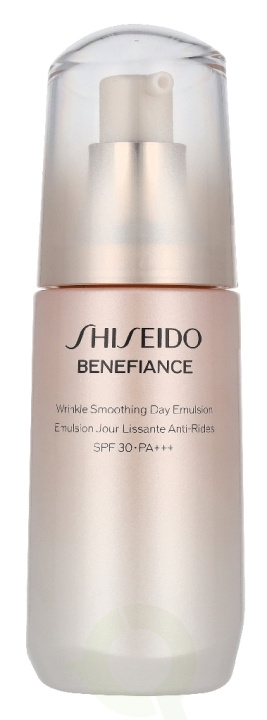 Shiseido Benefiance Wrinkle Smoothing Day Emulsion SPF20 75 ml in de groep BEAUTY & HEALTH / Huidsverzorging / Zonnebank / Zonnebescherming bij TP E-commerce Nordic AB (D42934)