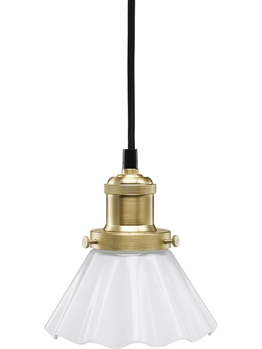 PR Home Fönsterlampa August 3121510 Opal 15cm PR Home in de groep HOME ELECTRONICS / Verlichting / Plafondverlichting bij TP E-commerce Nordic AB (D44719)