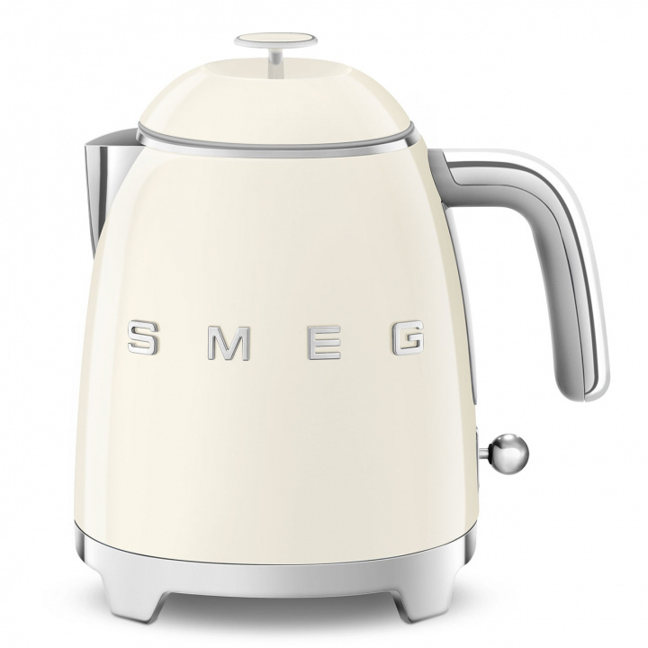 SMEG Vattenkokare KLF05CREU Smeg in de groep HUISHOUDEN & TUIN / Huishoudelijke apparaten / Water & Sap / Waterkokers bij TP E-commerce Nordic AB (D45390)