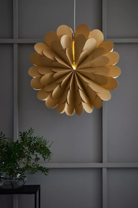 Markslöjd Julstjärna MARAVILLA 60 cm guld Markslöjd in de groep HOME ELECTRONICS / Verlichting / Plafondverlichting bij TP E-commerce Nordic AB (D45953)