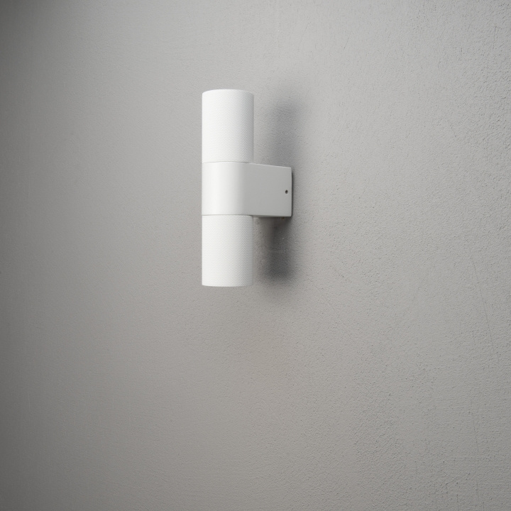 Konstsmide Vägglampa Temi upp/ner GU10 vit Konstsmide in de groep HOME ELECTRONICS / Verlichting / Wandlampen bij TP E-commerce Nordic AB (D46019)