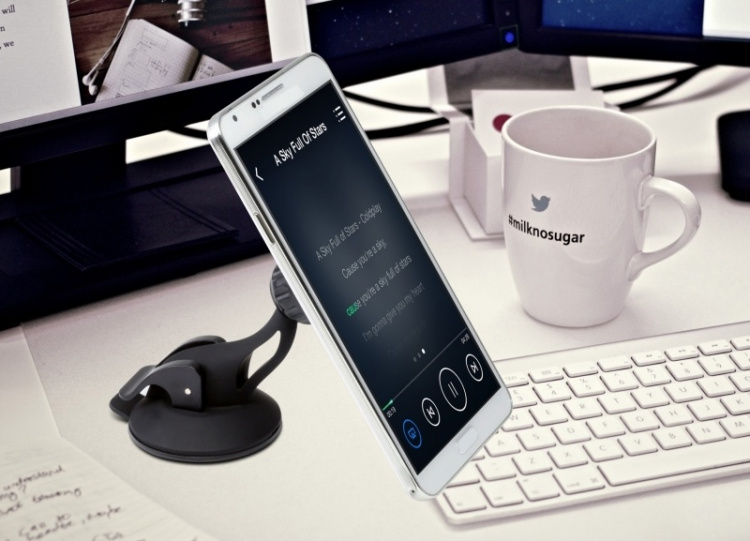 Technaxx Magnetische autohouder voor smartphones & tablets + auto-oplader (TE09)