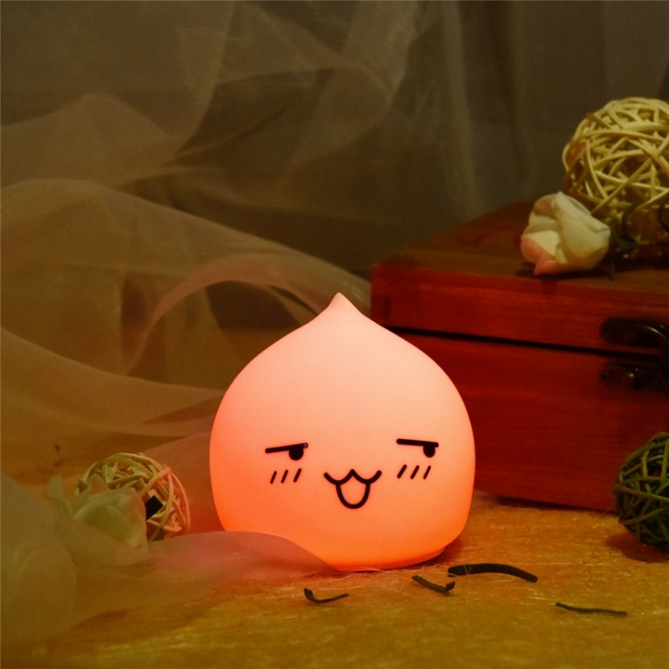 Waterdrop Light LED, schijnt in 7 verschillende kleuren. Waterdrop Light LED, schijnt in 7 verschillende kleuren.