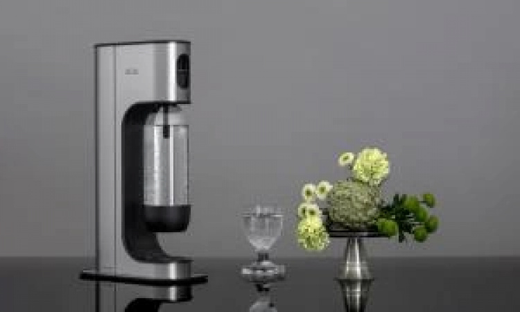 AGA Aqvia Exclusive Steel Black inclusief 4 flessen + kolsyrepatron