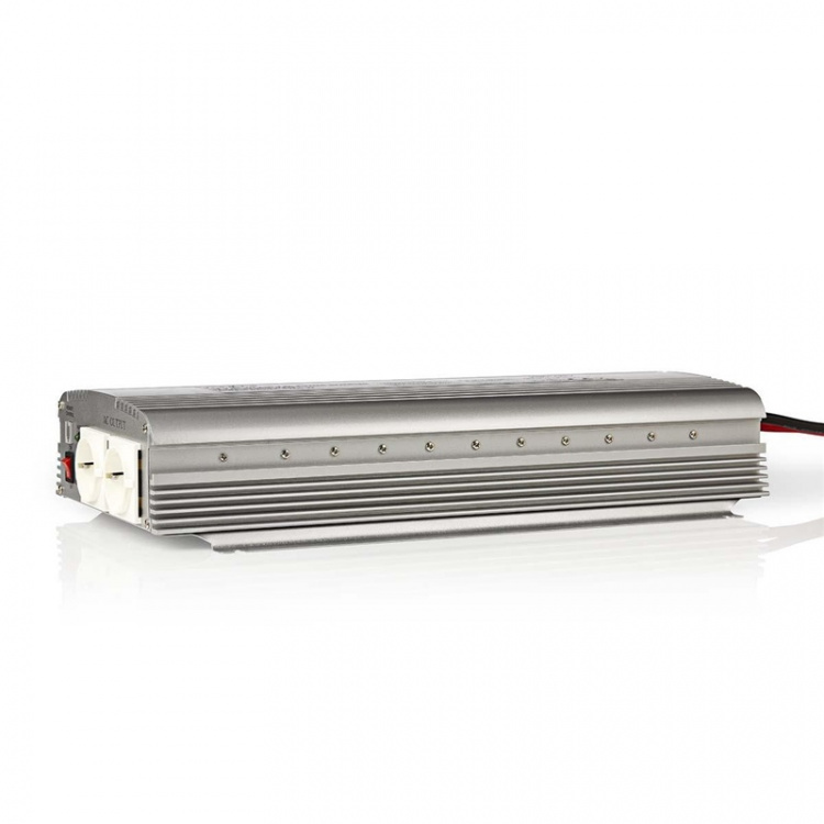 Nedis Omvormer Gemodificeerde Sinusgolf | Ingangsvoltage: 12 V DC | Apparaat stroomoutput: Type F (CEE 7/3) | 230 V AC 50 Hz | 1700 W | Piekvermogen: 3000 W | Screw Terminal | Zilver