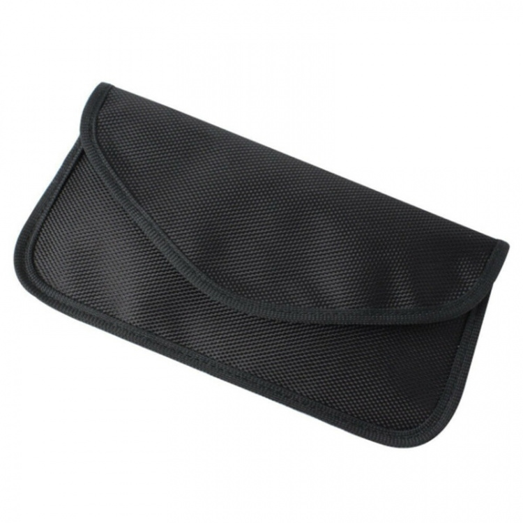 Zwarte tas met RFID-bescherming voor pasjes, telefoon, autosleutels etc.