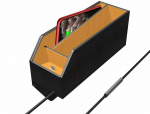 Opbergdoos voor in de auto met draadloos opladen