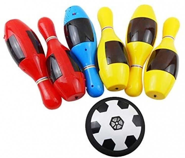 Bowlen met een zwevende voetbal Bowlen met een zwevende voetbal