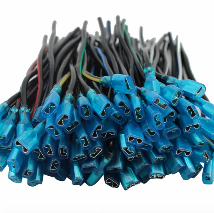 Geïsoleerde platte stekkerhuls met kabel 13cm, 100 stuks