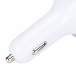 FM-zender met dubbele USB-aansluitingen, display en knoppen, zilver