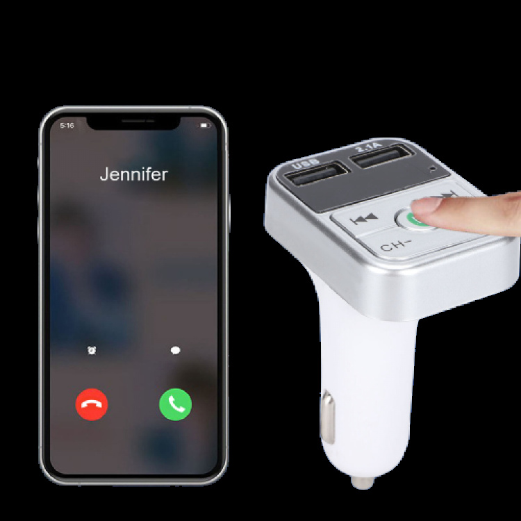 FM-zender met dubbele USB-aansluitingen, display en knoppen, zilver