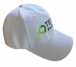 Witte pet met Technikproffset logo