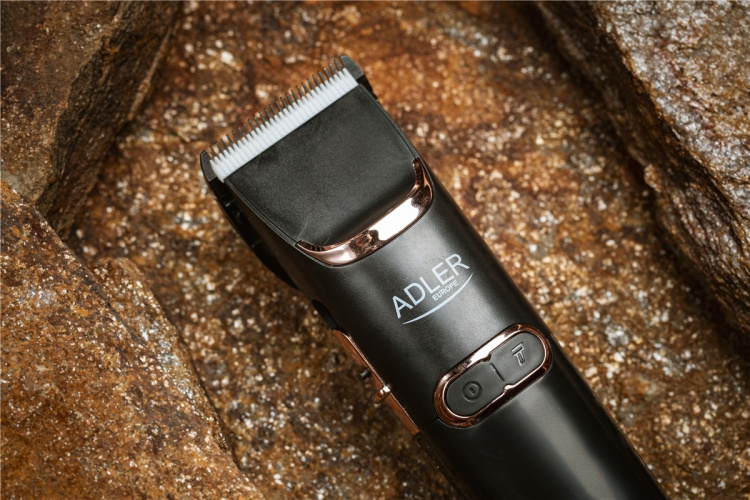 Adler AD 2832 Hårtrimmer med LCD display Adler AD 2832 Hårtrimmer med LCD display