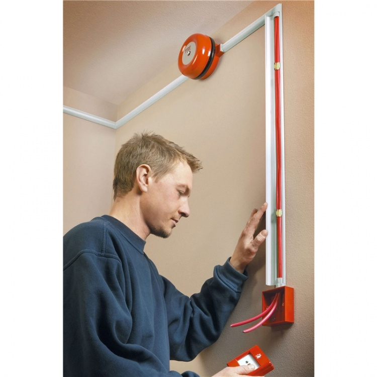 D-LINE Trunking Kit 30x15mm 1.0m 3x Kabelkanal/Tillbehör D-LINE Trunking Kit 30x15mm 1.0m 3x Kabelkanal/Tillbehör