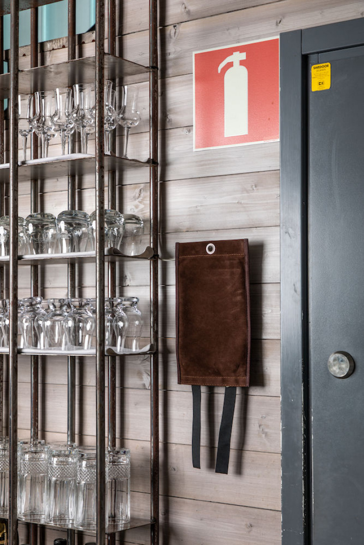 Kosta Linnewäfveri Blusdeken Suède, Zwart Kosta Linnewäfveri Blusdeken Suède, Zwart