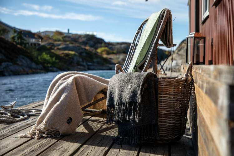 Kosta Linneväfveri Pläd Sjövallen, Grå Kosta Linneväfveri Pläd Sjövallen, Grå