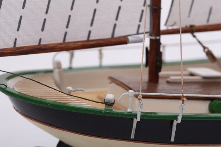 1:60 Dana - Plastic hull