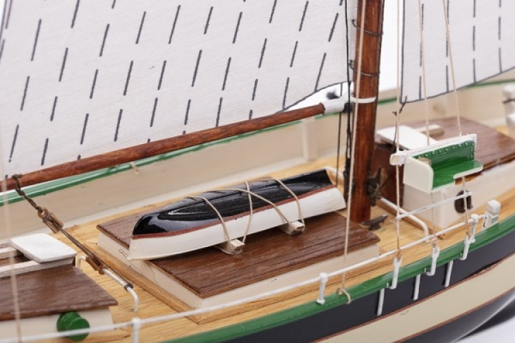 1:60 Dana - Plastic hull