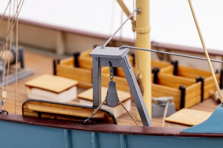 1:50 Nordkap - wooden hull