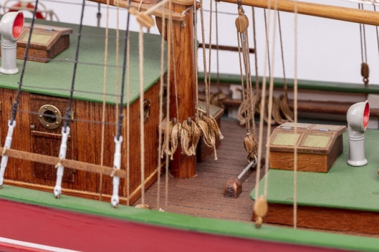 1:50 Lilla Dan -Wooden hull