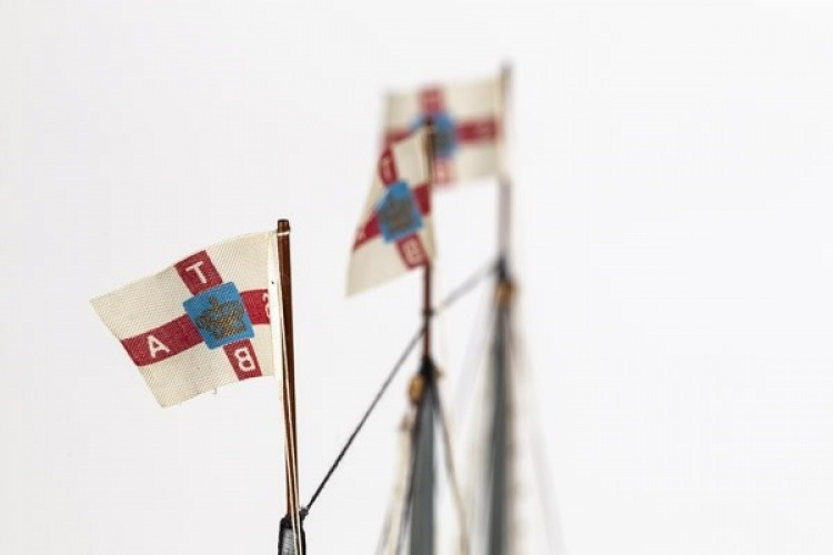 1:75 Sir Winston Churchill -Wooden hull