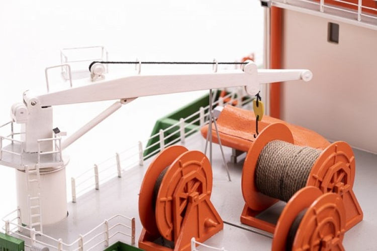 1:75 - Fairmount Alpine -Wooden hull 1:75 - Fairmount Alpine -Wooden hull