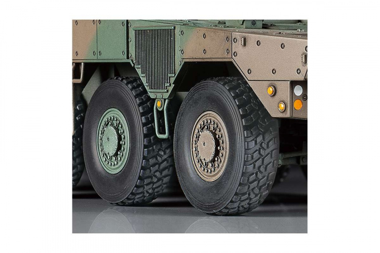 Tamiya 1:48 Japan Ground Self Defense Force Type 16 Maneu