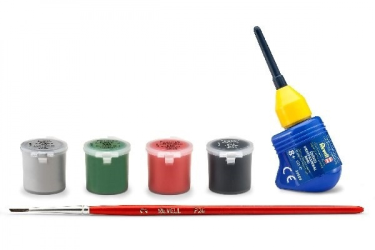 Revell Apollo 11 Saturn V Rocket