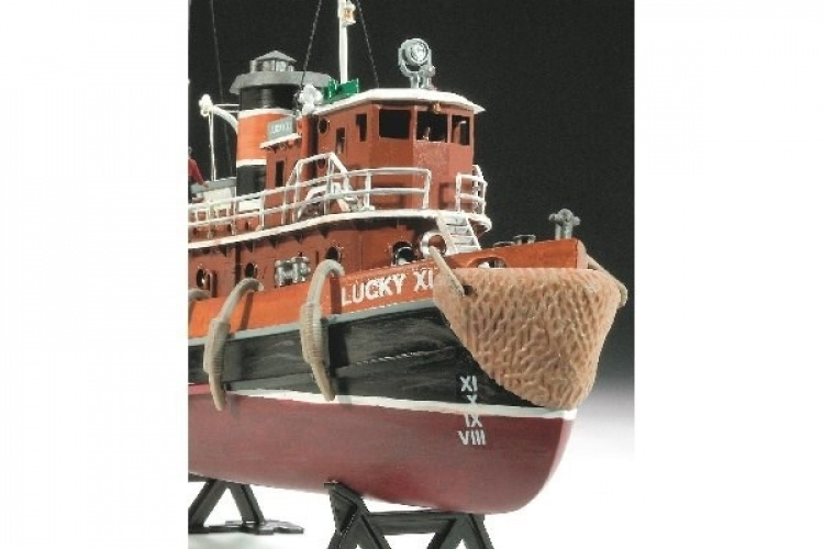 Revell Harbour Tug Boat