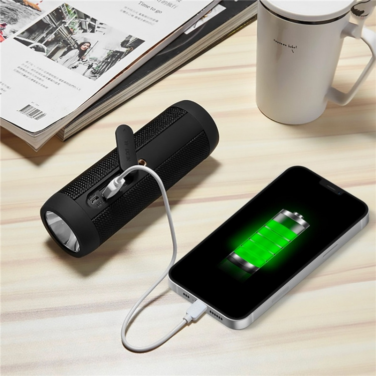 Celly Lamp/Speaker/Powerbank voor fiets/scooter Celly Lamp/Speaker/Powerbank voor fiets/scooter