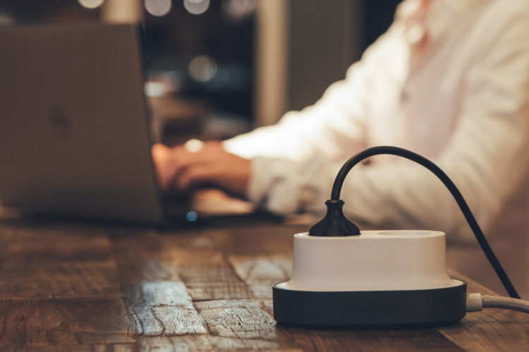 Kokong Polar Zwart Slim Stopcontact Kokong Polar Zwart Slim Stopcontact