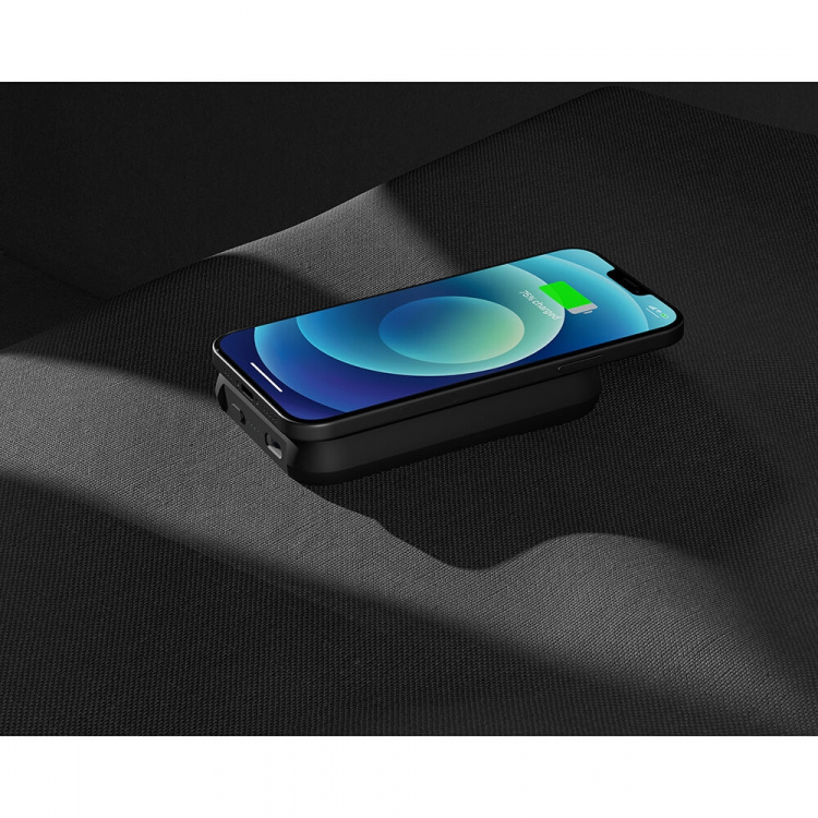 ZENS Magnetic QI Powerbank One Side QI 4000mAh Svart ZENS Magnetic QI Powerbank One Side QI 4000mAh Svart