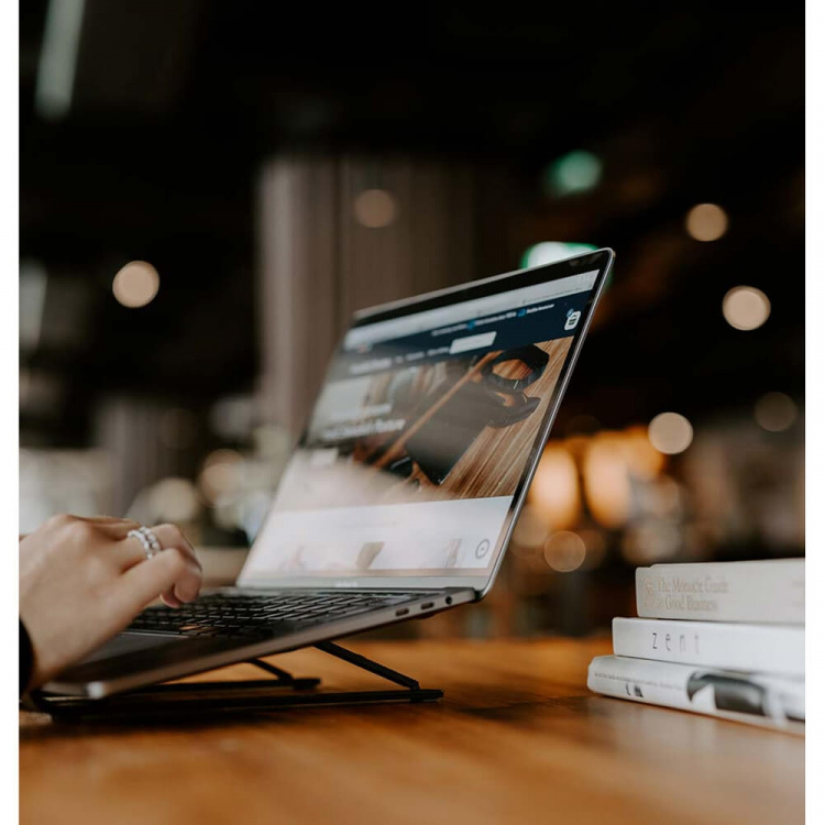 SWEDISH POSTURE Laptop Stand 