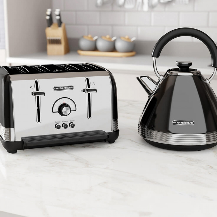 MORPHY RICHARDS Kettle Venture Retro Black