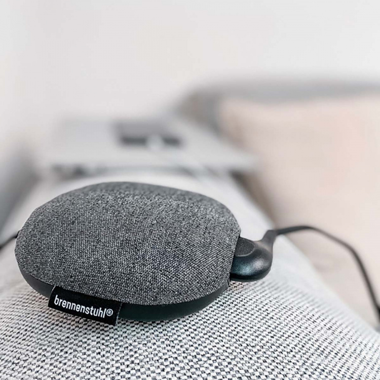 Estilo laadstation met textieloppervlak (stekkerdoos met 1x Eurostekker en 2x USB-lader) inclusief klittenbandsluitingen Estilo laadstation met textieloppervlak (stekkerdoos met 1x Eurostekker en 2x USB-lader) inclusief klittenbandsluitingen