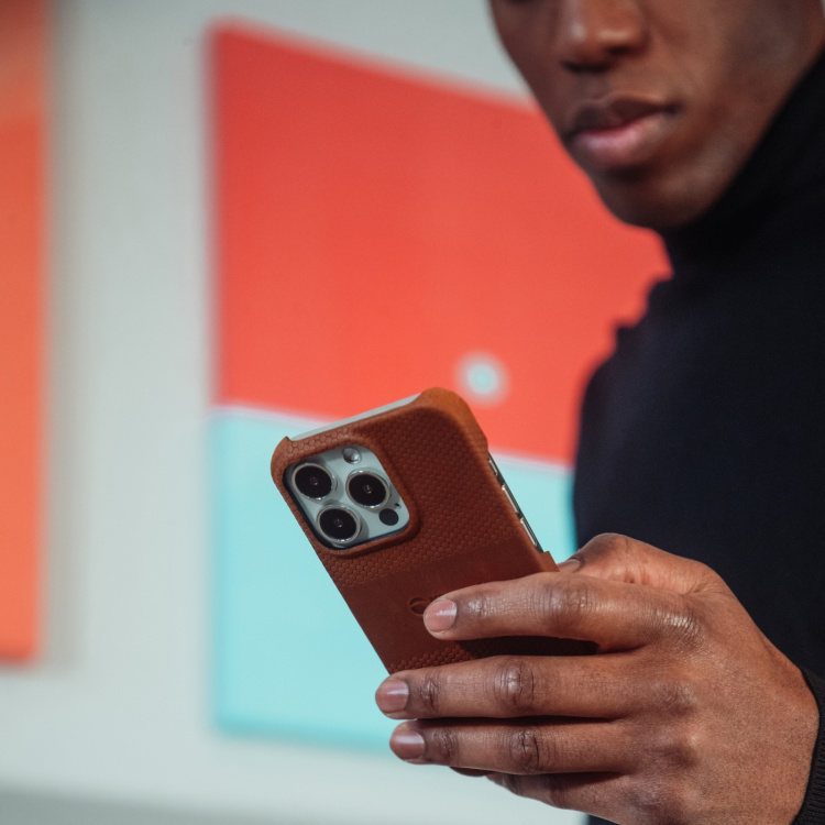 Krusell Leren Cover iPhone 13 Cognac Krusell Leren Cover iPhone 13 Cognac