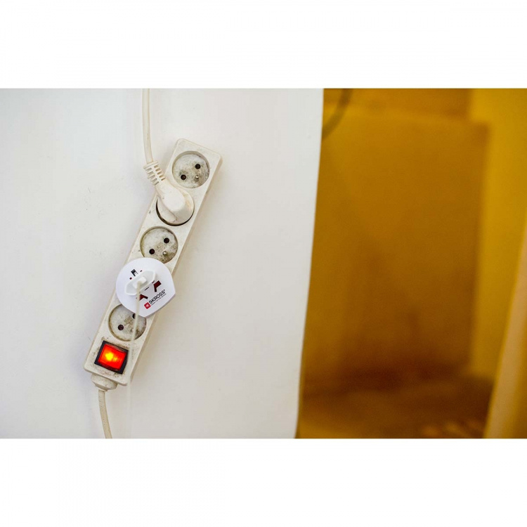 SKROSS Reisadapter Wereld-naar-Europa Geaard