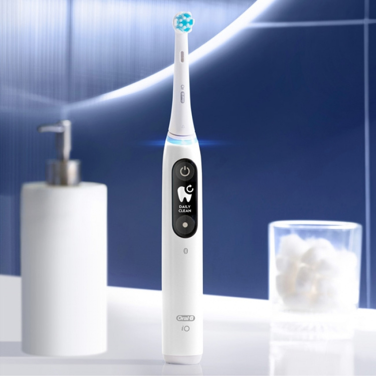 Oral B Elektrische tandenborstel iO6 serie M6 Wit