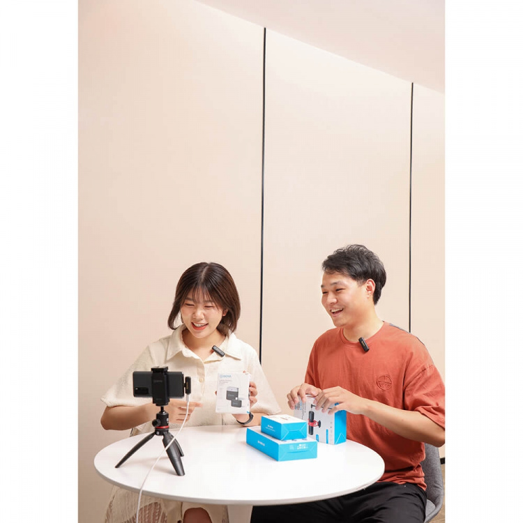 BOYA Wireless Microphone System x2 BY-WM3 For Iphone iOS, Lightning BOYA Wireless Microphone System x2 BY-WM3 For Iphone iOS, Lightning