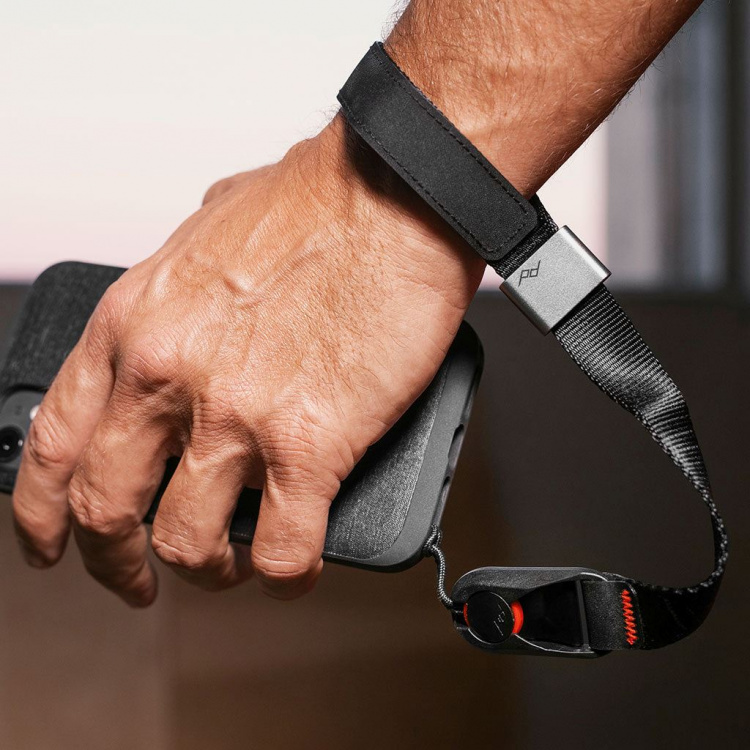 Peak Design Everyday Fabric Case iPhone 14 Plus Charcoal Peak Design Everyday Fabric Case iPhone 14 Plus Charcoal