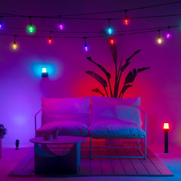 WiZ WiFi Smart Elpas piedestal Färg + Varm-kallvit 12V Startkit