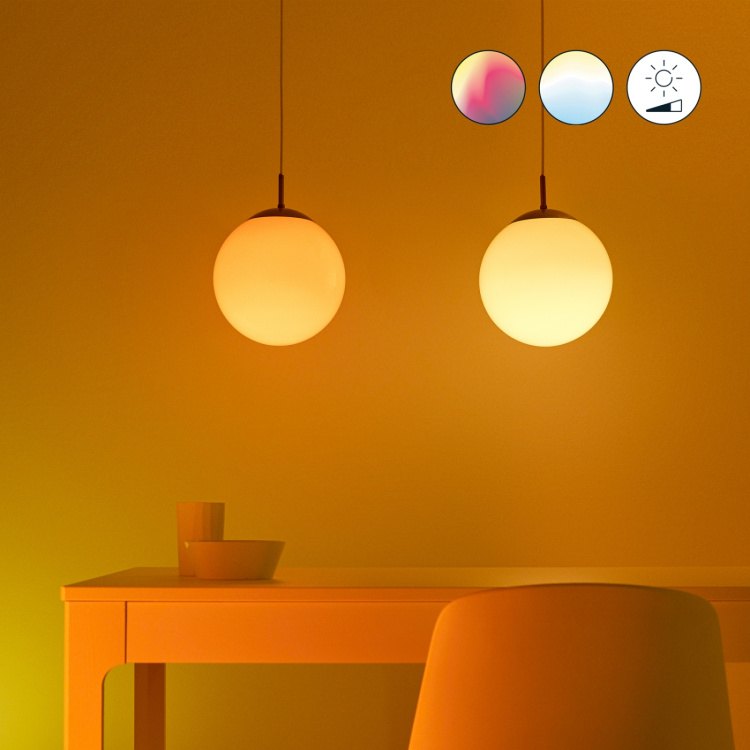 WiZ Startkit Övervakning och belysning Kamera + 3x Smart LED E27 Färg WiZ Startkit Övervakning och belysning Kamera + 3x Smart LED E27 Färg