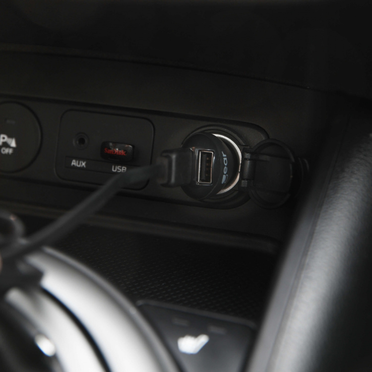 Charger 12V 2xUSB 2,4A Black MicroUSB Cable 1m Charger 12V 2xUSB 2,4A Black MicroUSB Cable 1m