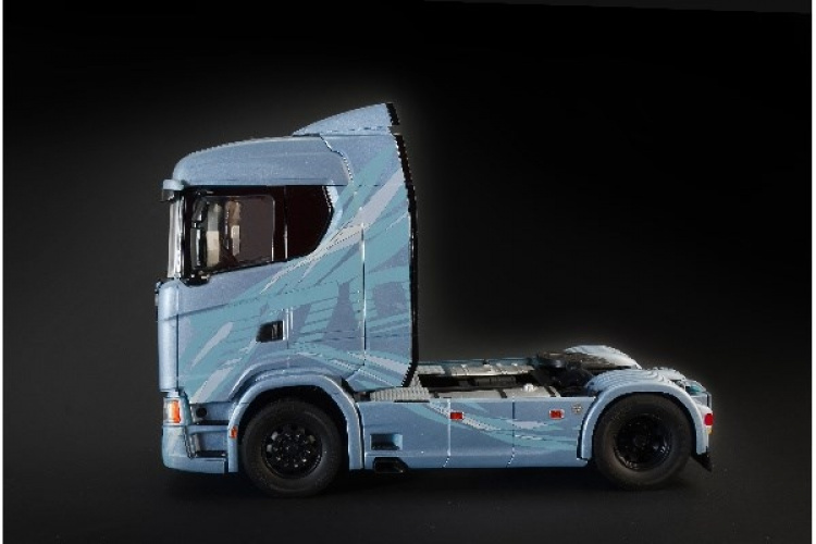 ITALERI 1:24 Scania S770 4x2 normal roof