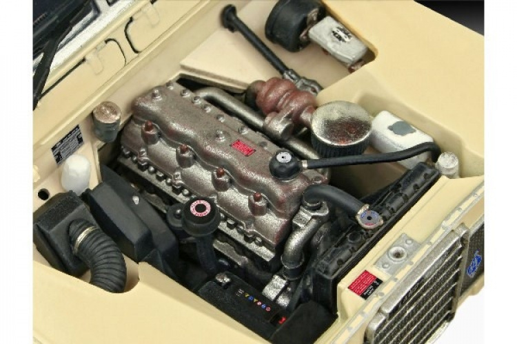 Revell Land Rover Series III LWB (commercial) 1:24 Revell Land Rover Series III LWB (commercial) 1:24