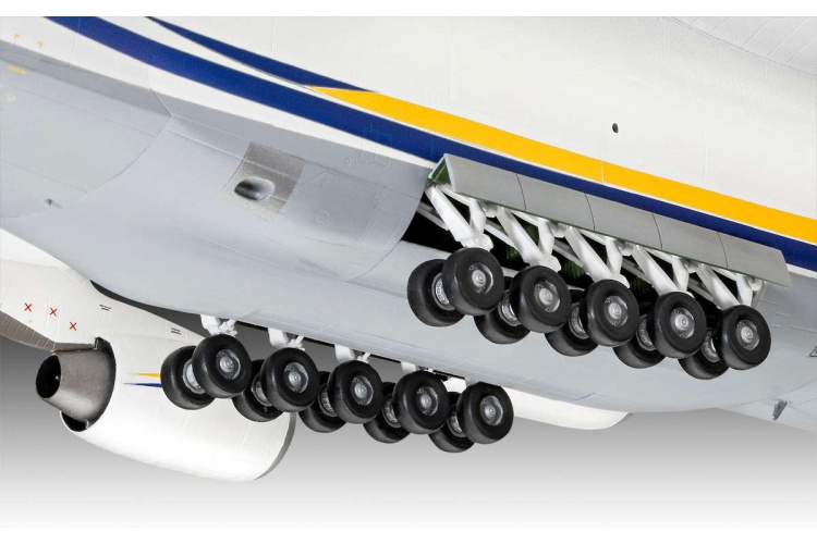 Revell Antonov An-124 Ruslan 1:144  Revell Antonov An-124 Ruslan 1:144